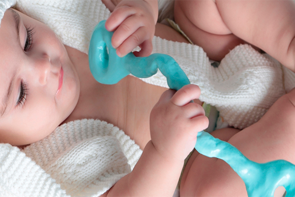 juguete sensorial para bebés