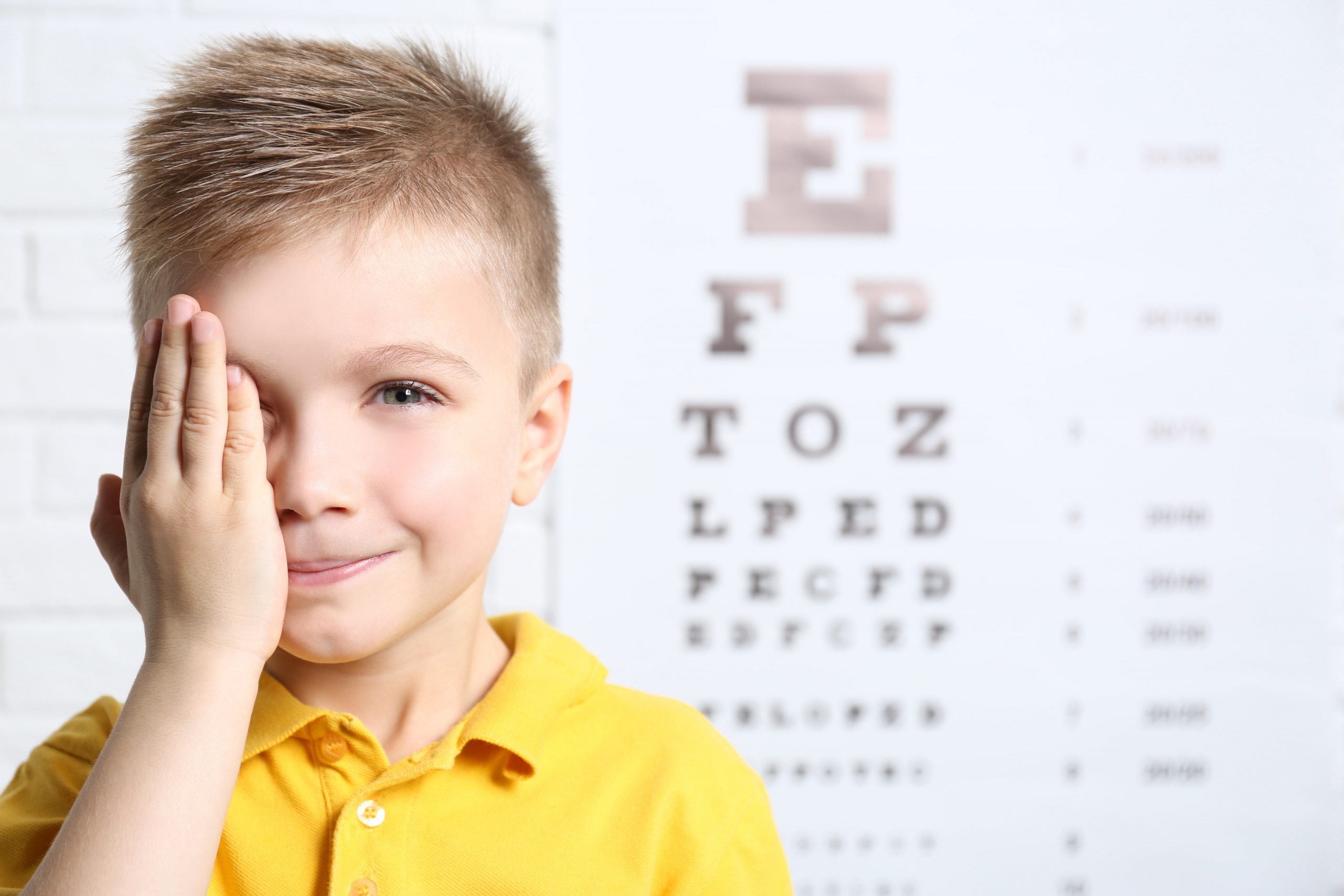 el cuidado de los ojos en los niños