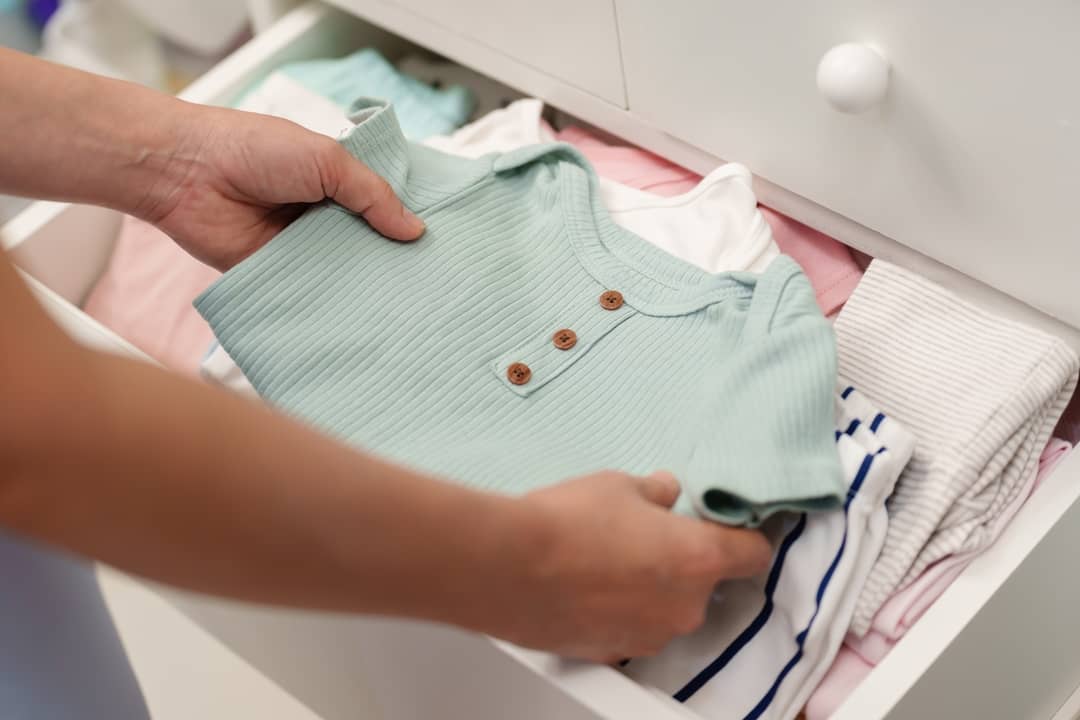 organizar armario bebe